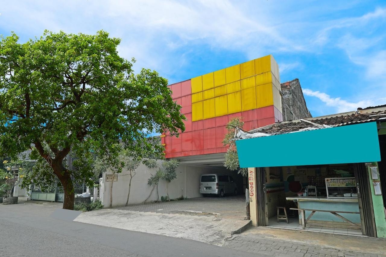 Oyo 91453 Hotel Srikandi Gejayan Maguwo Exterior photo