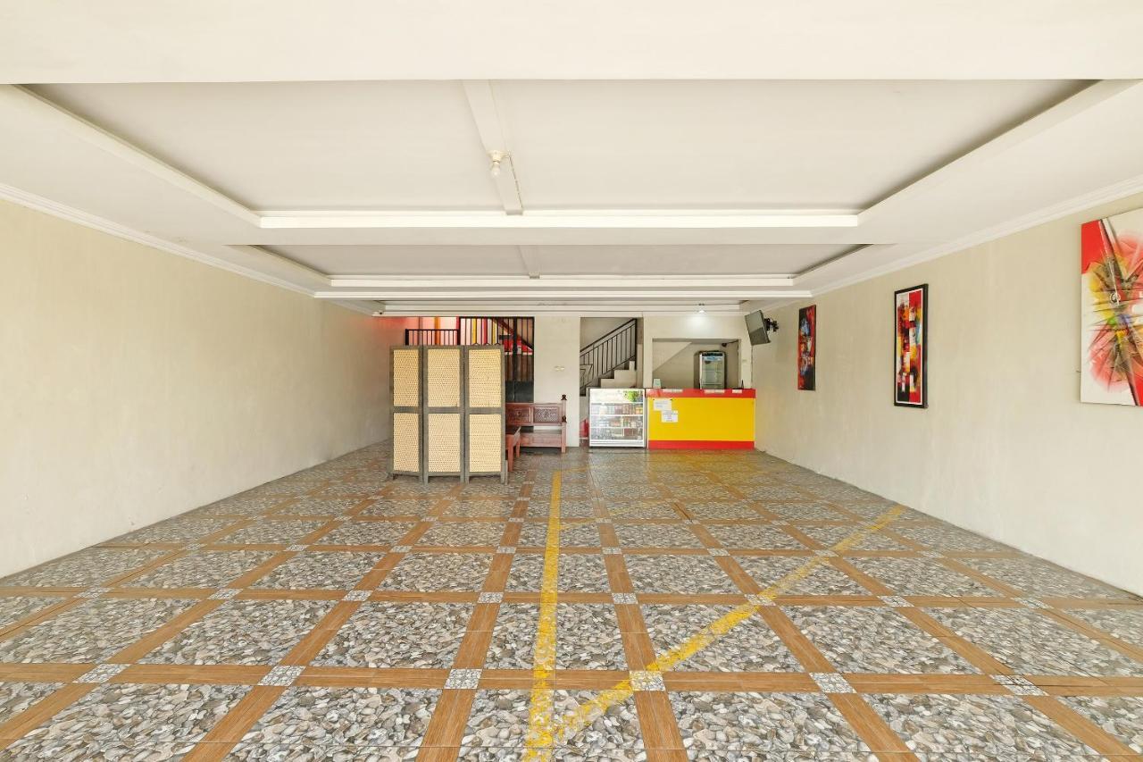 Oyo 91453 Hotel Srikandi Gejayan Maguwo Exterior photo